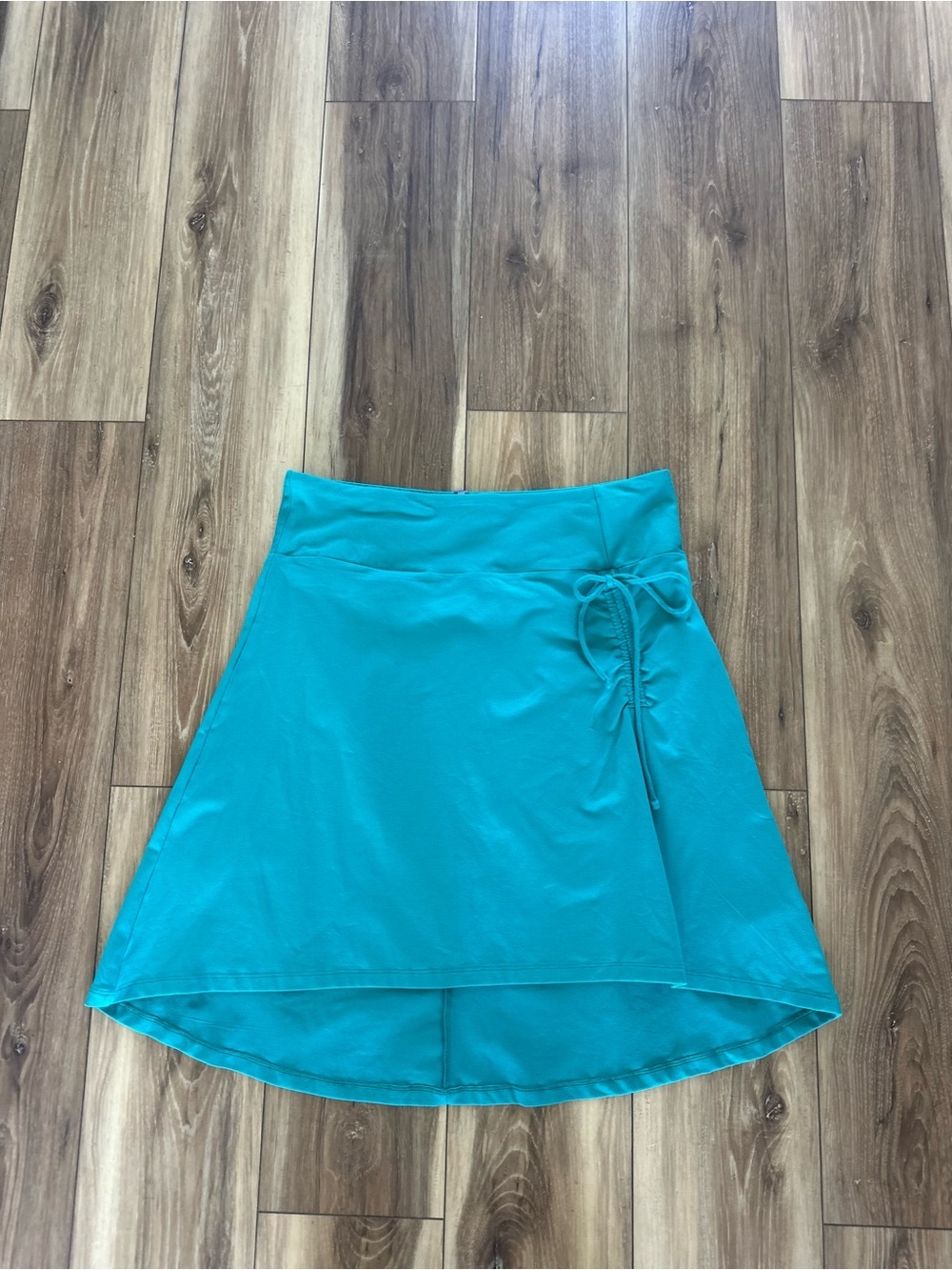 The north face womens teal ruched cypress Skirt size large